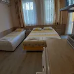 Diamandievi בית הארחה 3*
