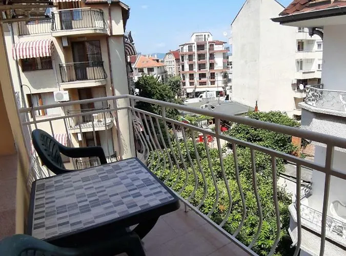 Gæstehus Diamandievi 4*