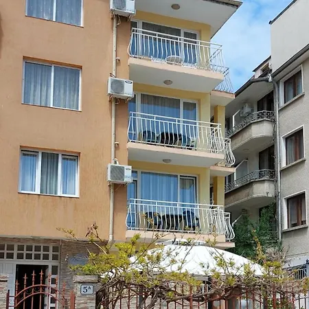 Diamandievi 3*